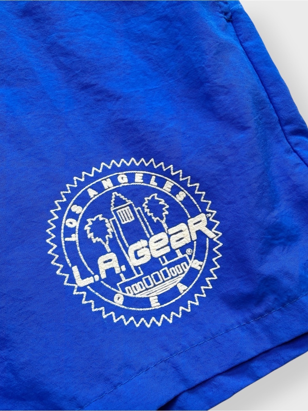 Vintage 90s L.A. Gear Logo Shorts, Soccer Gym Workout Nylon Pockets, XL 3" Beach - Picture 3 of 6